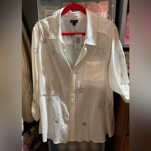 White button up blouse with silver embroidered stars